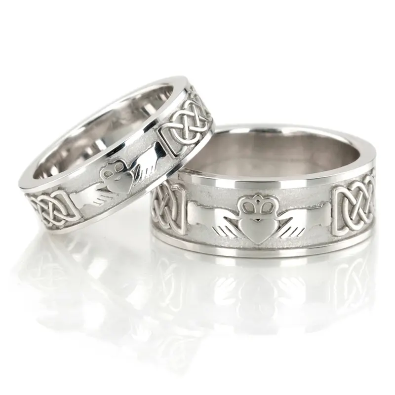 10K Claddagh-Celtic-Wedding-Band-Set - main view