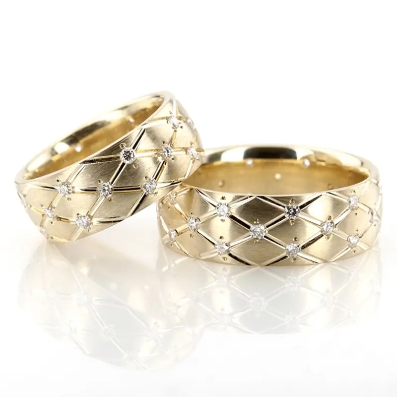 10K Unique-Diamond-Wedding-Ring-Set - main view