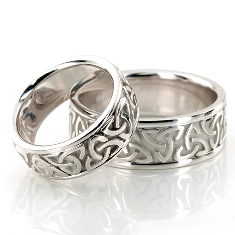10K knot_celtic_wedding_ring_set - alternate view 4