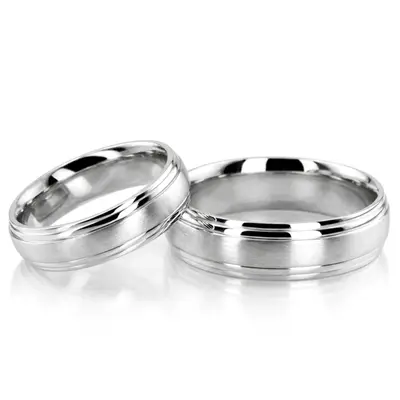 Double Step Edge Carved Design Wedding Band Set - view 4 of 5