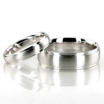Stylish Step Edge Carved Design Wedding Ring Set - view 2 of 4