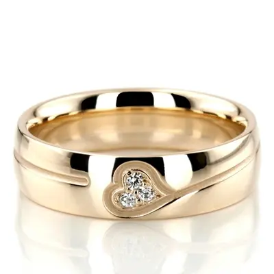 Elegant Heart Diamond Wedding Ring alternate view