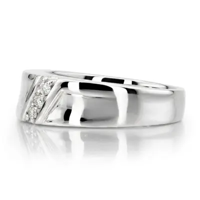 14K white gold 0.15 ct. Round Cut Three Stone Diamond Men's Band - alternate view 5 thumbnail