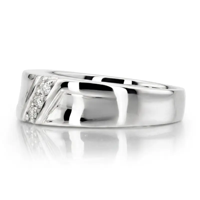 14K white gold 0.15 ct. Round Cut Three Stone Diamond Men's Band - alternate view 5
