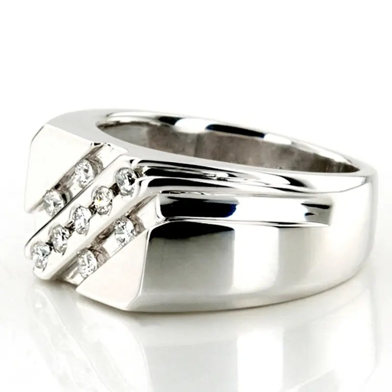 14K white gold 0.27 ct. Round Cut Diamond Men's Ring - alternate view 4