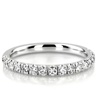 Glowing Handcrafted Scalloped Companion Diamond Wedding Band (1/3 ct. tw.)