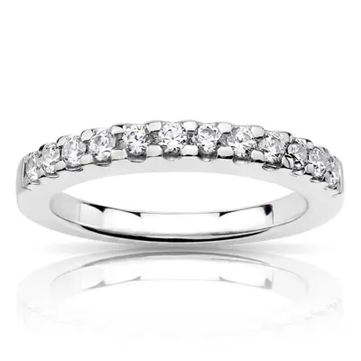 Shared Prong Set Diamond Wedding Band (0.42ct. tw)