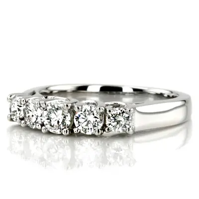 14K white gold Five Stone Graduated Diamond Wedding Band (2/3 ct. tw.) - alternate view 3 thumbnail