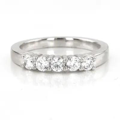 5 Stone Shared Prong Women Anniversary Ring (1/6 ct. tw.)