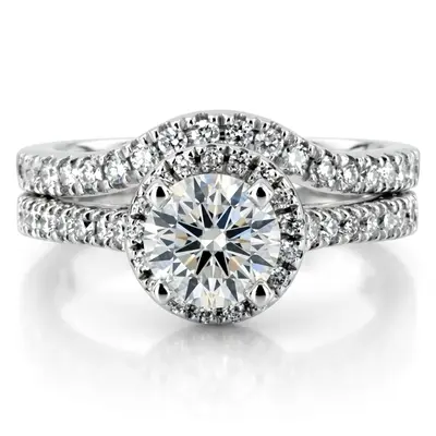 Halo Style Split Prong Diamond Engagement Ring ( 0.27 ct. tw. )