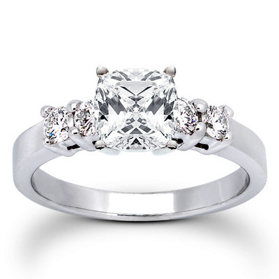 Round Cut Shared Prong Set Diamond Bridal Ring (0.40 ct. tw.) thumbnail 12