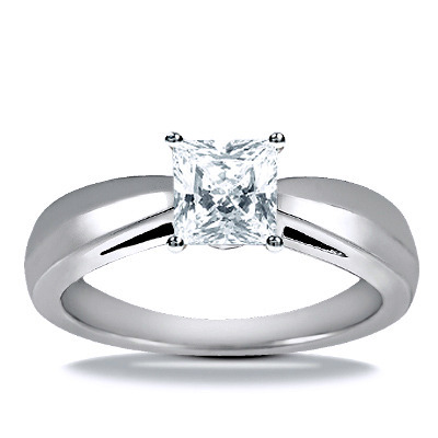 Trendy Diamond Engagement Ring thumbnail 18