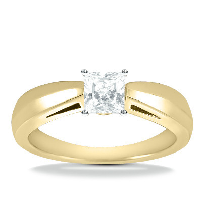 Trendy Diamond Engagement Ring thumbnail 7