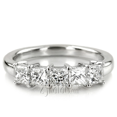 Traditional Basket Setting Princess Cut Anniversary Band (1.00 ct. t.w.)