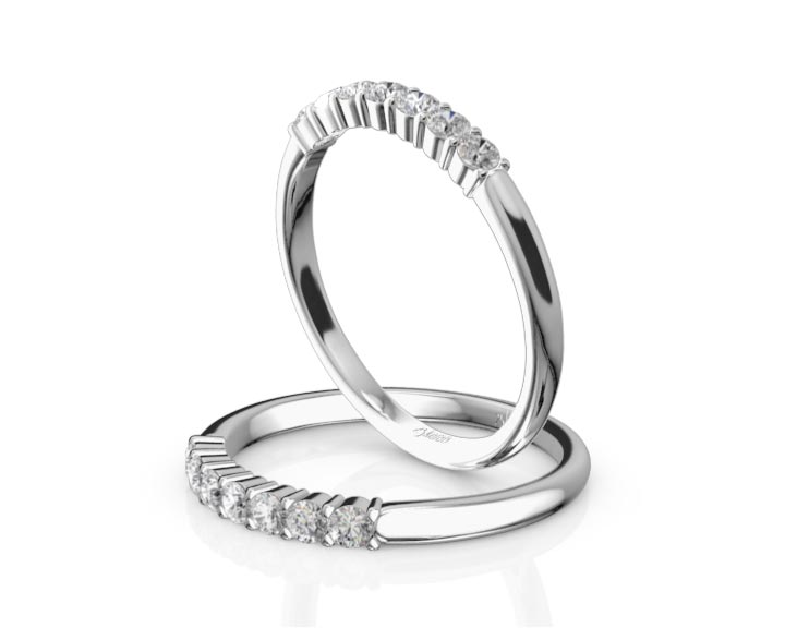 Classic 7 Stone Basket Setting Woman Diamond Ring  (1/4 ct. tw.) 360° view