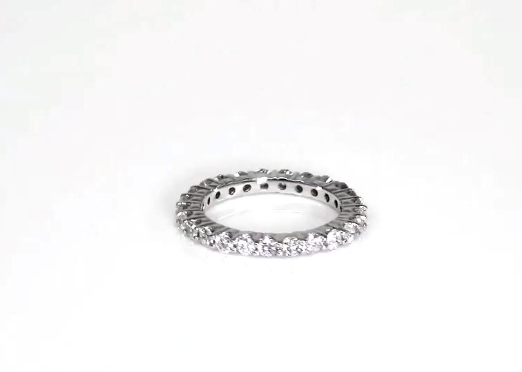 Shared Prong Set Round Diamond Eternity Wedding Band (1.25 ct. tw) 360° view