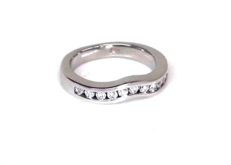 Round Cut Channel Set Curved Diamond Bridal Ring (0.26 t.c.w.) 360° view