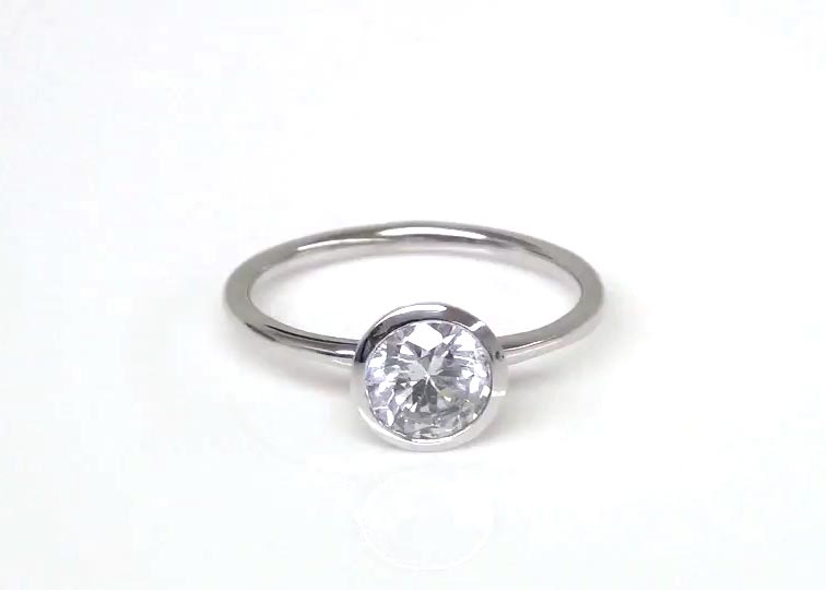 Bezel Set Round Center Solitaire Engagement Ring 360° view